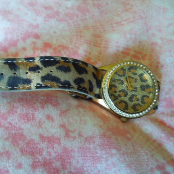 Guess Goldtone and Swarovsky Leopard Print Watch - Picture 3 of 5